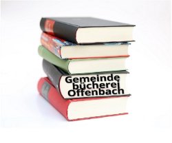 Bild von gestapelten Büchern