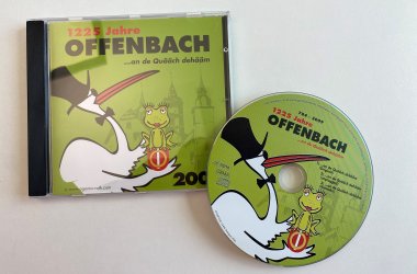 CD und CD-Hülle von "1225 Jahre Offenbach ... an de Quääch dehääm"